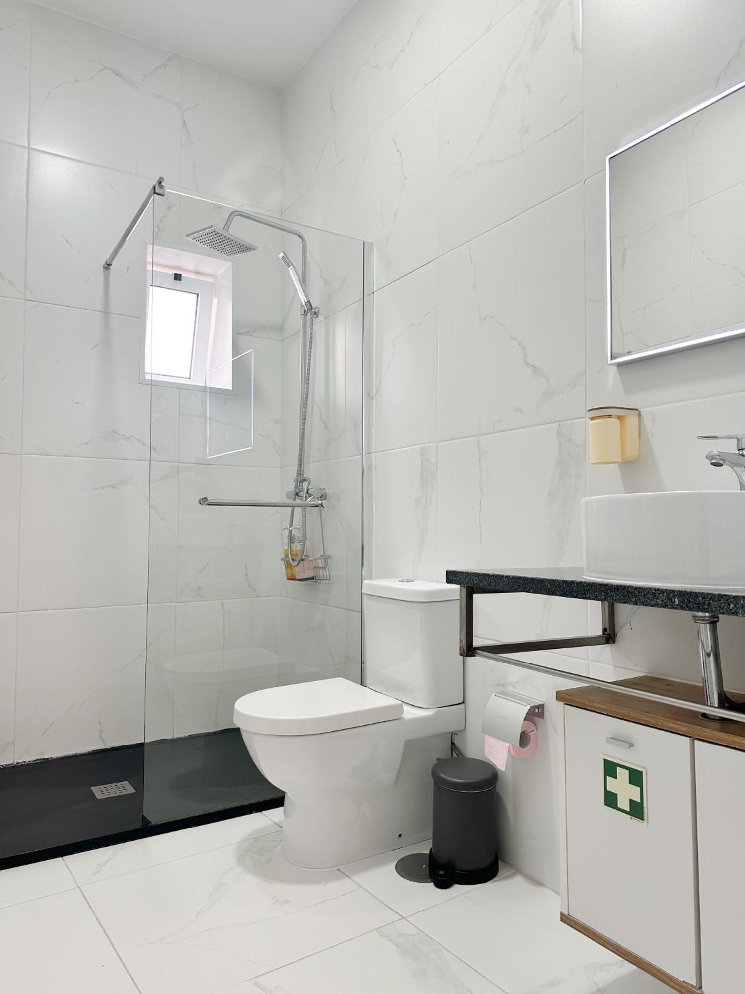 Central Cozy Stay 2 Ac Near Metro Porto Exterior photo